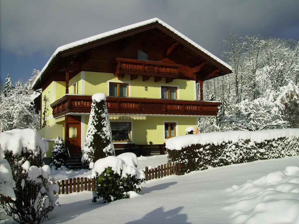 Privatzimmer Eva Leitgeb Bed & Breakfast Faistenau Exterior photo