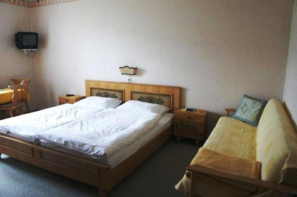 Privatzimmer Eva Leitgeb Bed & Breakfast Faistenau Exterior photo